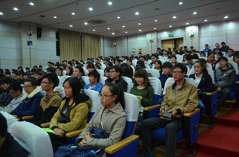 英国365集团全体学生代表